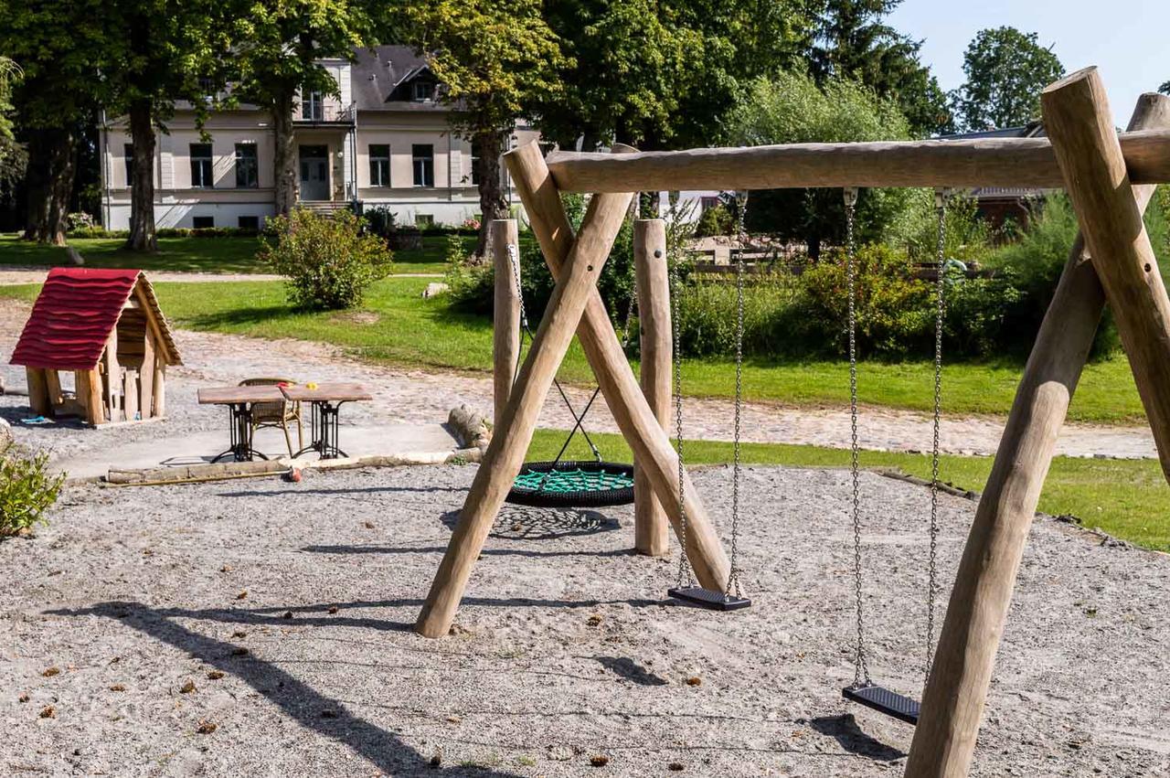 Ferienwohnung Gutshof Groß Behnkenhagen Exterior foto