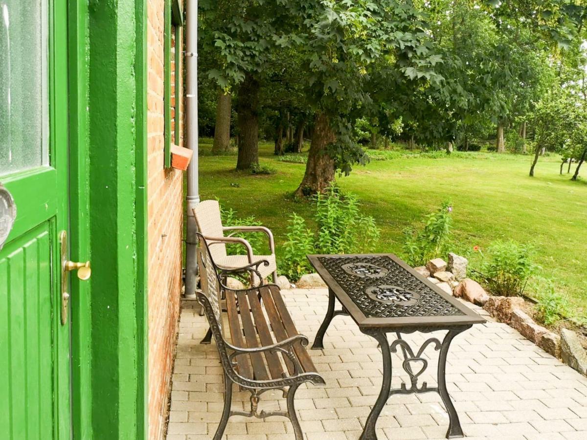 Ferienwohnung Gutshof Groß Behnkenhagen Exterior foto